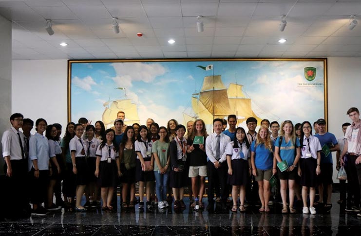 Đại học Tân Tạo đón đoàn học sinh Hoa Kỳ sang giao lưu 1 sv usa4