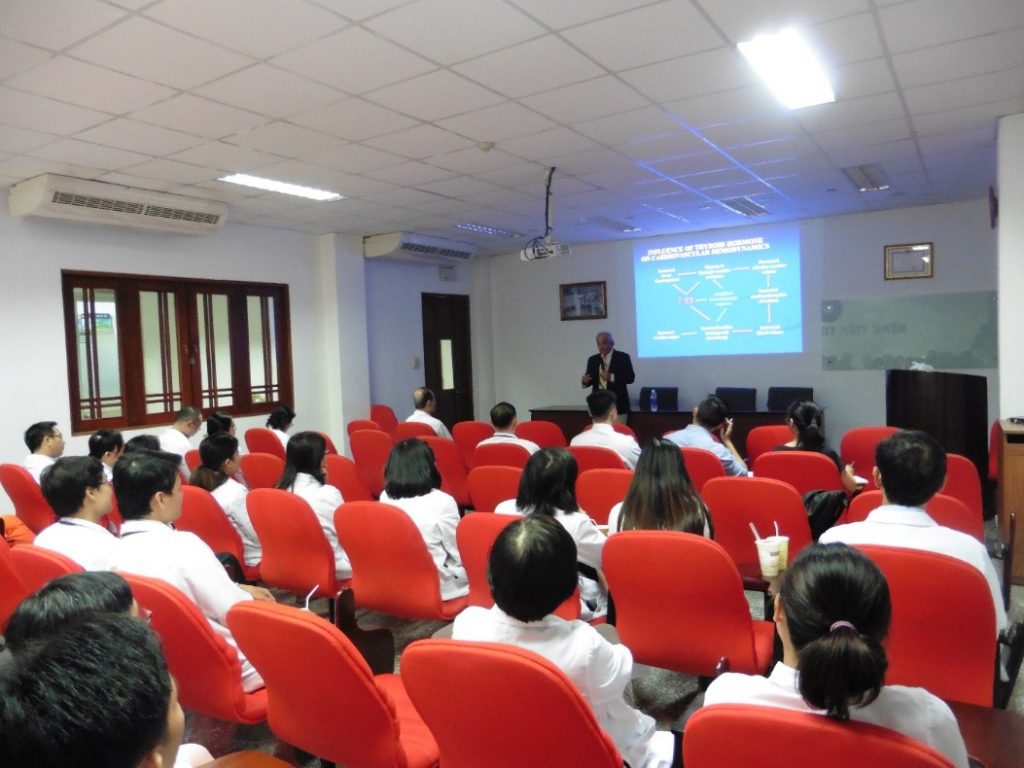 Professor Peter Singer teaching at Tan Tao University 7 GS Singer 2