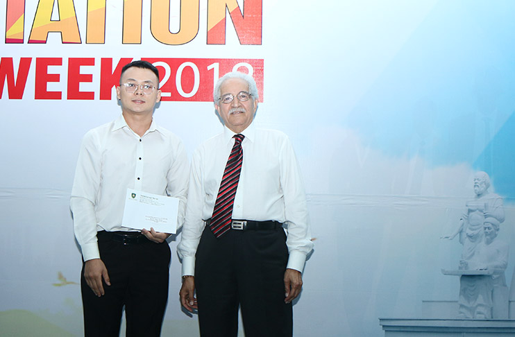 Prof Vijay Dave giving scholarship and teaching in TTU 5 GS Vijay 5