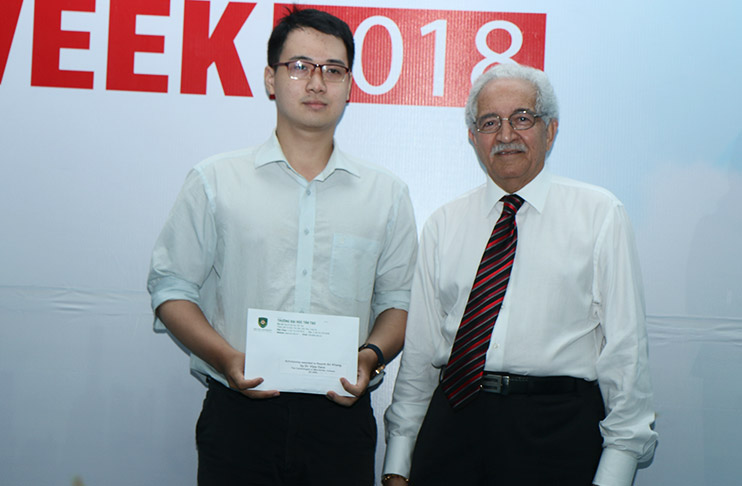 Prof Vijay Dave giving scholarship and teaching in TTU 6 GS Vijay 6