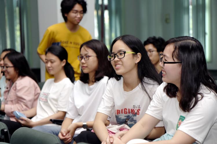 Creative youth contest 2018 - Interesting and unique experience 8 Ky thuat 07