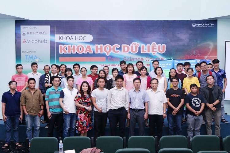 Data science – development trend of the era 2 khoa hoc 01