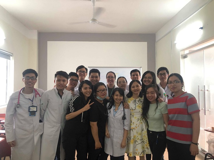 Khám sức khỏe định kỳ năm học 2018-2019 9 kham 8