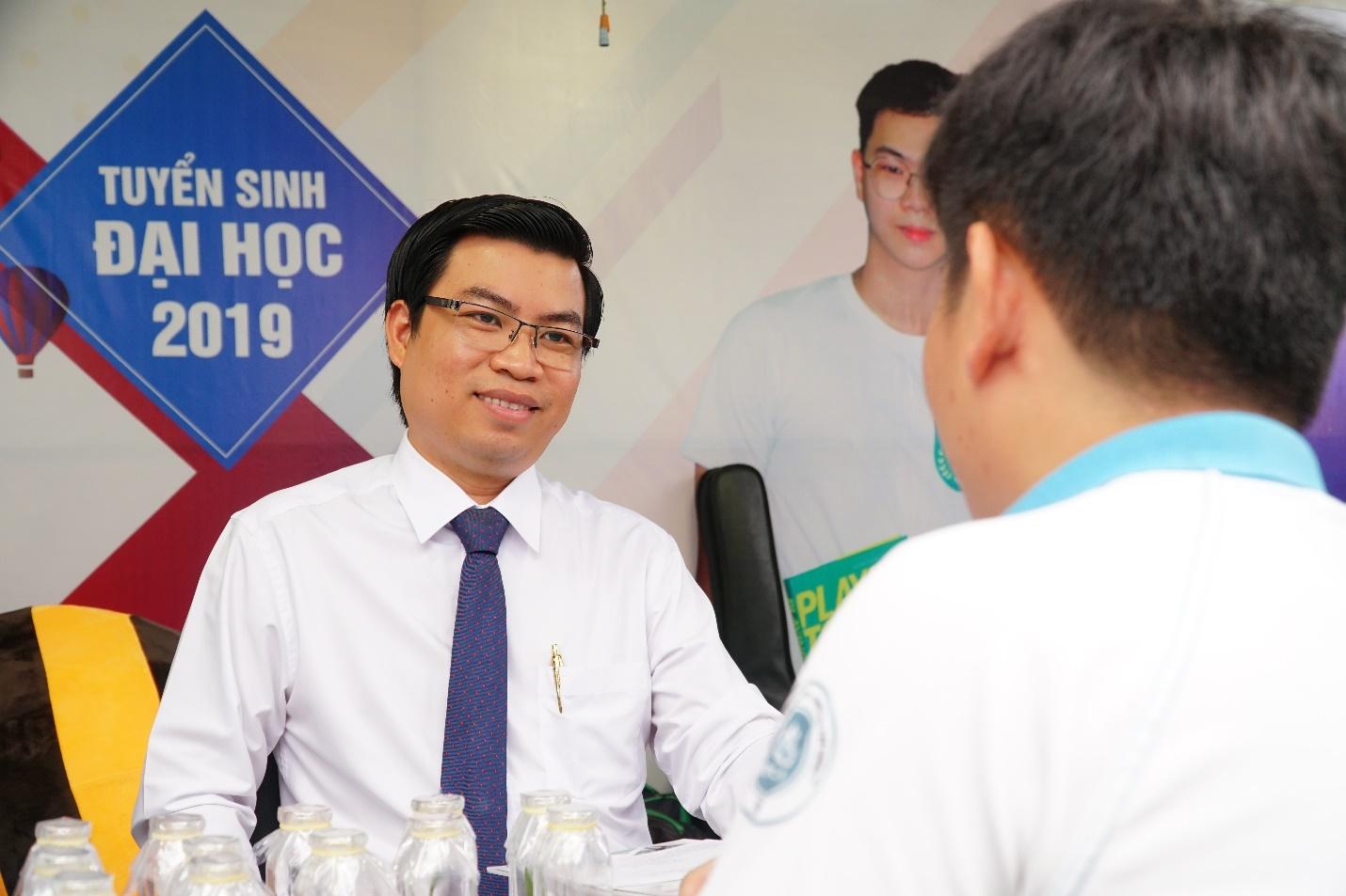 Tan Tao University “exploded” in “The Admission Counseling and Vocational Guidance Festival 2019” 7 tvts 6