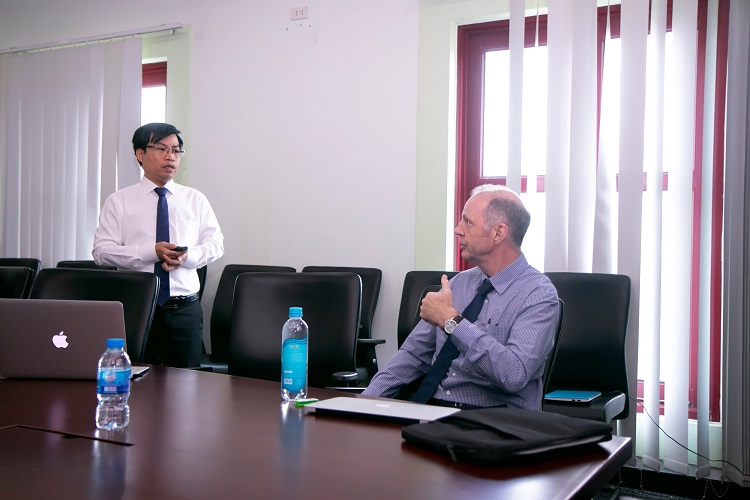 Prof. Anthony Rhodes's visit at TTU: The potential for Collaboration toward Breakthroughs in Cancer & Genomics Research 2 GS Anthony Rhodes 02