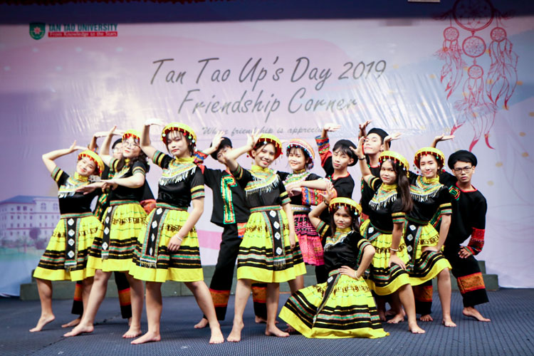 A small corner in our heart is what it takes to befriend in a vast university 2 up day 2019 02 1