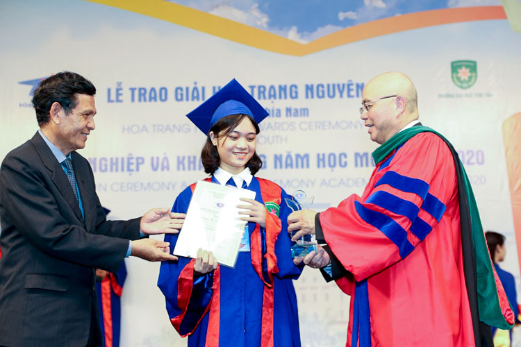 Đánh dấu chặng đường 12 năm vun trồng tài năng đất Việt 2 HTN2019 05