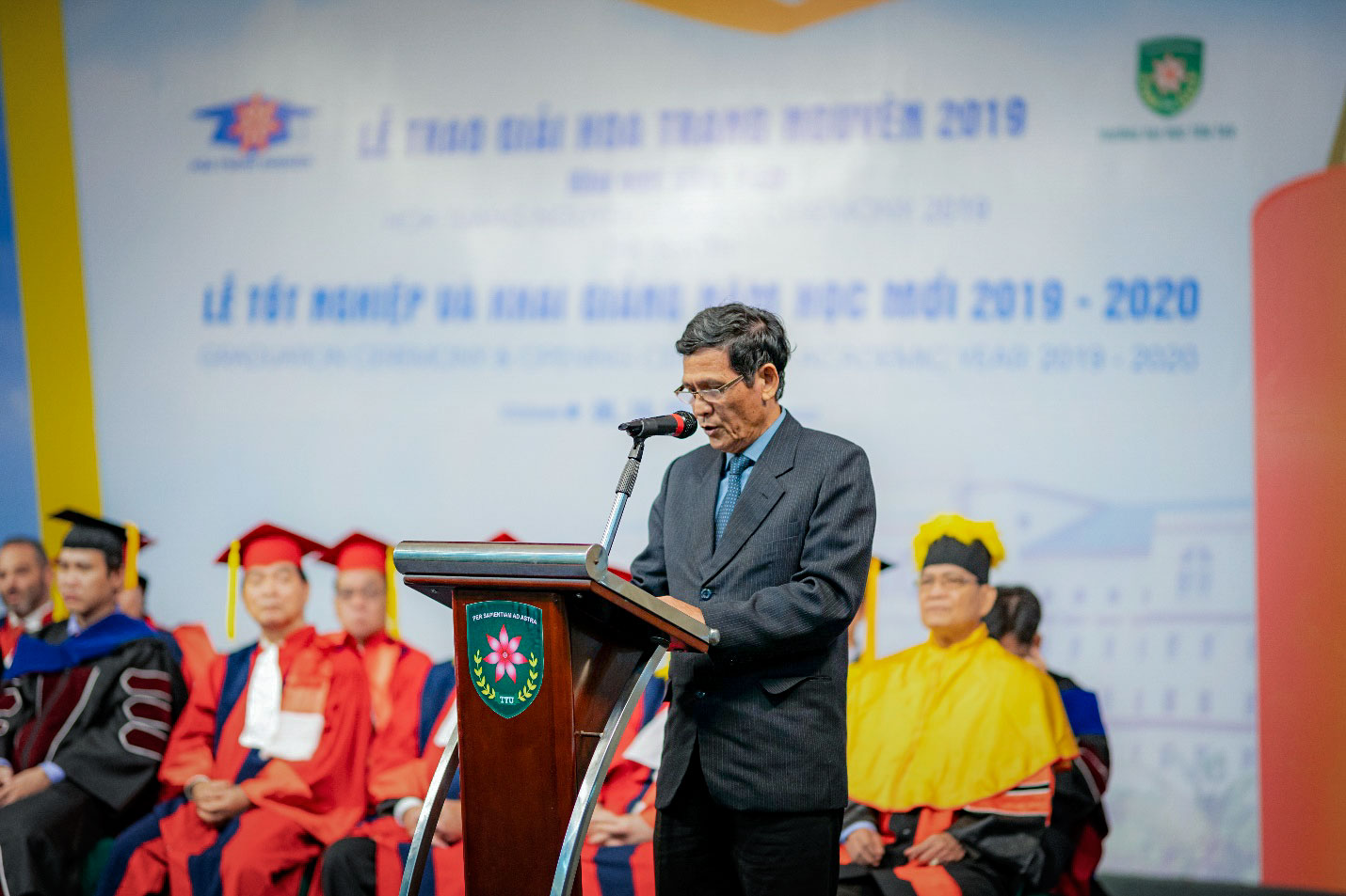 The bravery of the leading birds 4 TN2019 04