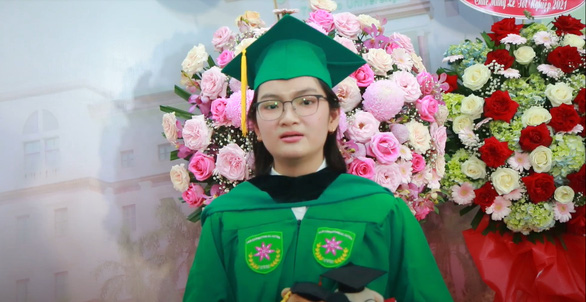 Sinh viên Đại học Tân Tạo giành học bổng toàn phần Tiến sĩ tại Hàn Quốc 3 SV tot nghie 2022 3