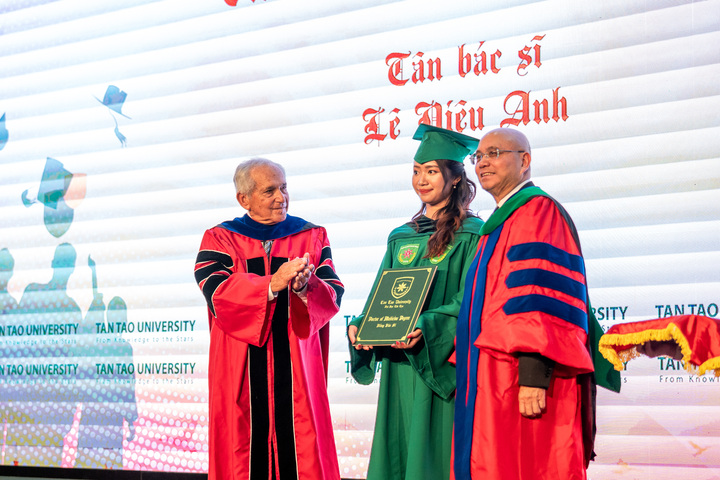 Professor - Doctor Peter Singer: “If I save just one life during my career, all my efforts will be worth it” 4 image3 1