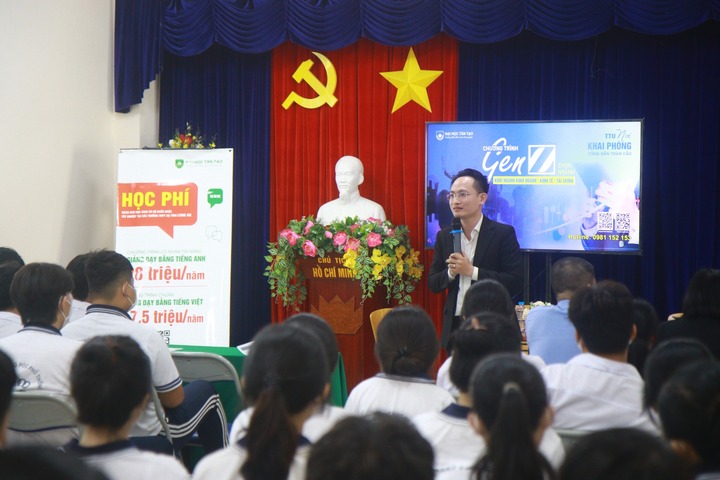 Gen Z chọn ngành: “Khối ngành Kinh doanh - Kinh tế - Tài chính 5 ThS Duong Hoai An Dai hoc Tan Tao chia se huong nghiep