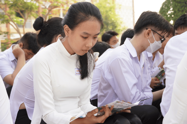 Hành trình chọn nghề hạnh phúc tại trường THPT Nguyễn Hữu Thọ 2 THPT Nguyen Huu Tho Dai hoc Tan Tao