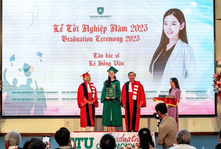 Thông tin nổi bật về ngành Y khoa và cơ hội việc làm 8 Tan bac si truong dai hoc Tan Tao
