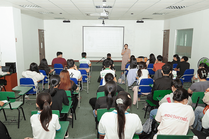 Seminar “Tầm quan trọng của việc đọc sách đối với sinh viên” 1 seminar van hoa doc sach cua sinh vien