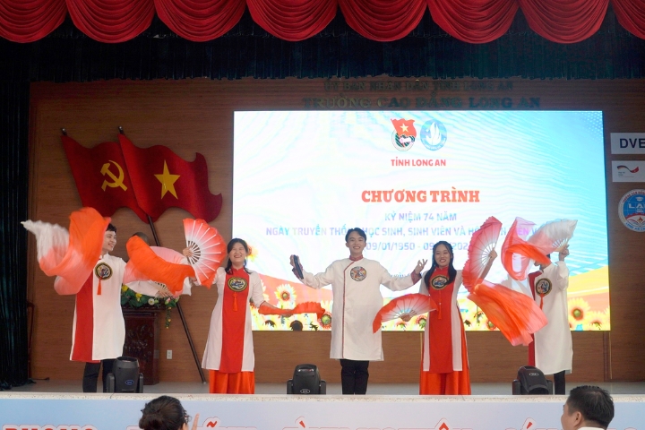 Hành trình tỏa sáng cùng CLB Âm nhạc TTU 7 Dai hoc Tan Tao CLB am Nhac1