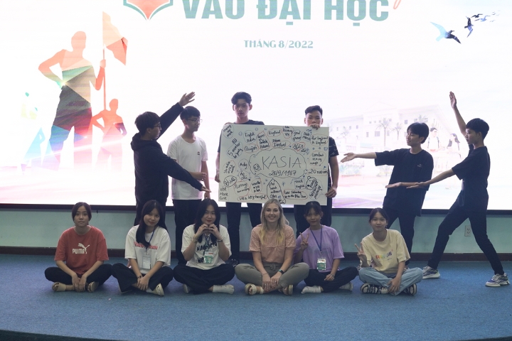 Dai hoc Tan Tao Uniprep1