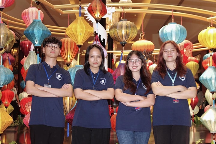 Dai hoc Tan Tao nganh Khoa hoc may tinh