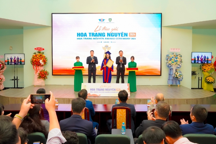 Lễ trao giải Hoa Trạng Nguyên lần thứ 13, năm 2023 - 2024 6 Hoa Trang Nguyen lan thu 13