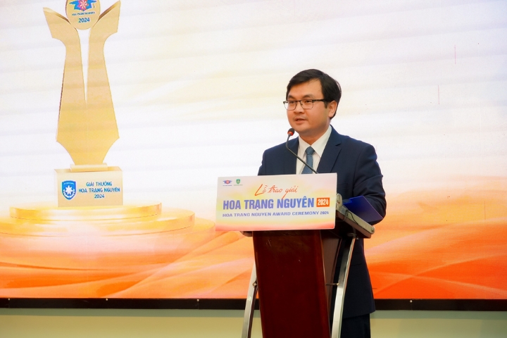 Lễ trao giải Hoa Trạng Nguyên lần thứ 13, năm 2023 - 2024 3 Le trao giai thuong Hoa Trang Nguyen