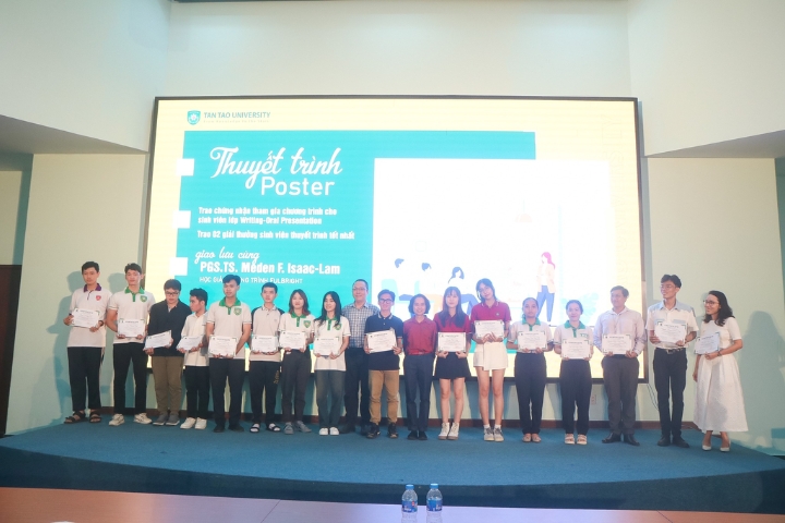 Khám phá phương pháp đào tạo tiếng Anh EAP 3 San sang hanh trang vao dai hoc Uniprep