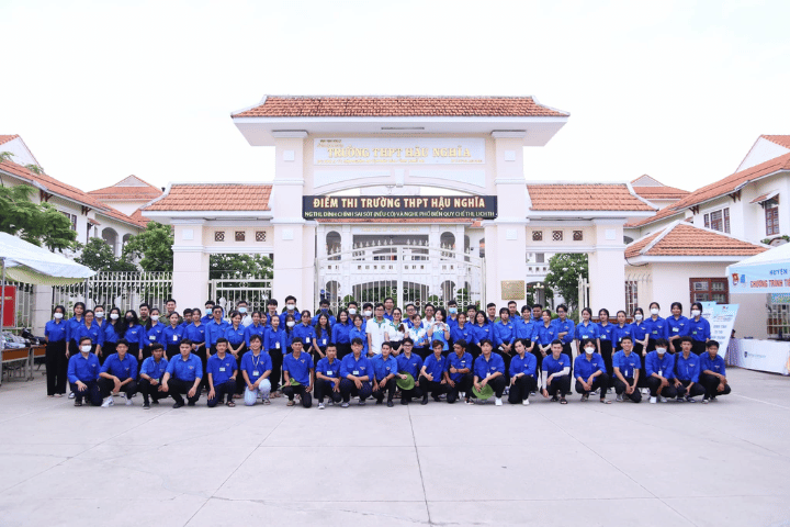 Muôn vàn cách truyền động lực cho sĩ tử mùa thi 1 Tiep suc mua thi Dai hoc Tan Tao