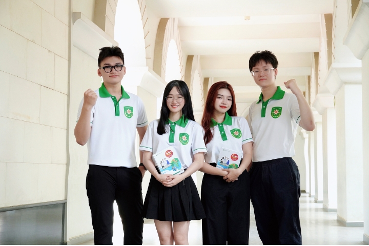 Chính sách học bổng và hỗ trợ tài chính từ năm hai cho sinh viên Đại học Tân Tạo 1 Hoc bong Dai hoc Tan Tao3