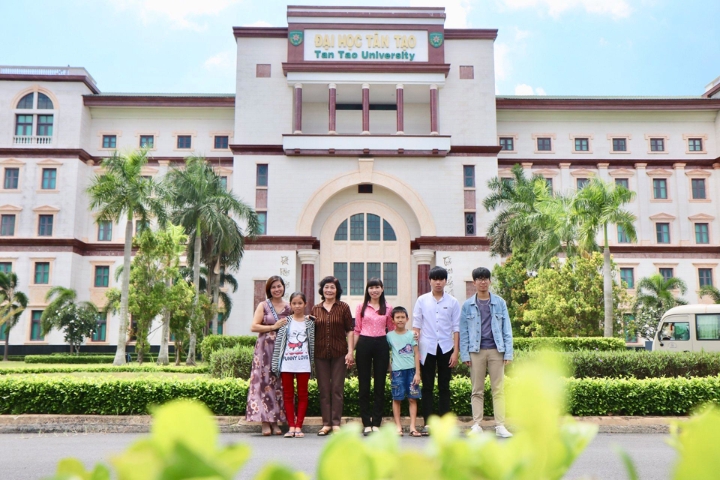 Lịch hỗ trợ thí sinh đăng ký xét tuyển & tư vấn tuyển sinh năm 2024 3 Tuyen sinh Dai hoc Tan Tao