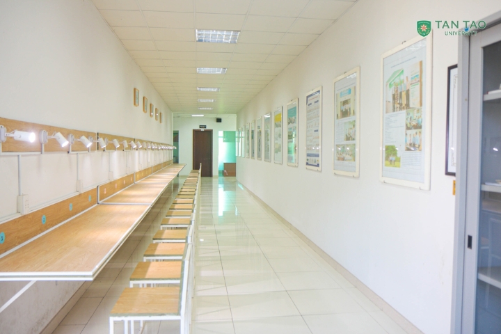 Investing in modern facilities for Medical training 8 Dai hoc Tan Tao co so vat chat