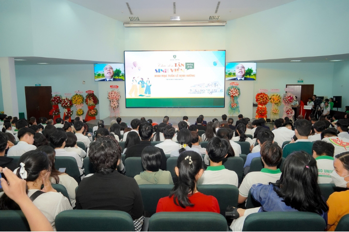 Đại học Tân Tạo chào đón tân sinh viên: Thông điệp truyền cảm hứng cho sự khởi đầu mới 3 Dai hoc Tan Tao sinh vien