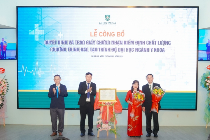 Tan Tao University’s Medicine program achieves accreditation, committing to training high-quality healthcare professionals for the nation 5 Kiem dinh Khoa Y Dai hoc Tan Tao