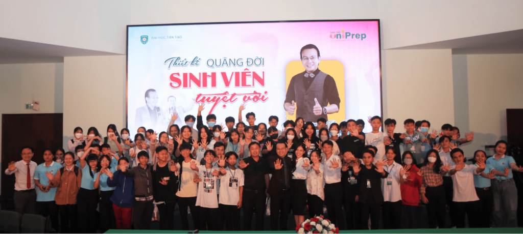 Tan sinh vien Dai hoc Tan Tao
