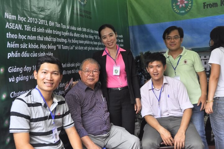 Kính tiễn Giáo sư Võ Tòng Xuân - Nguyên hiệu trưởng đầu tiên Trường Đại học Tân Tạo 6 Truong Dai hoc Tan Tao tuyen sinh