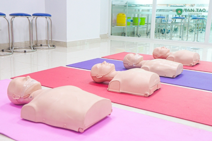 Investing in modern facilities for Medical training 6 Y Khoa Dai hoc Tan Tao 1