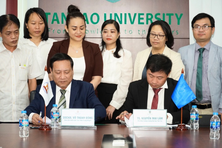 Tan Tao University Signs Principal Agreement with National Mental Hospital 2 2 Dai hoc Tan Tao ky ket
