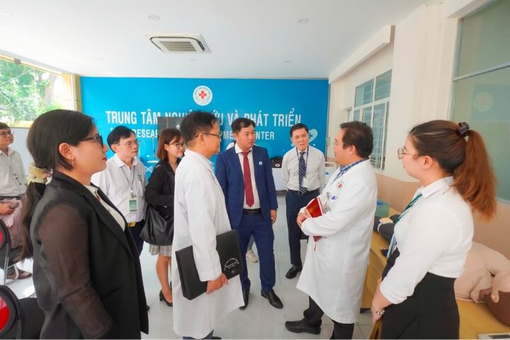 Đại học Tân Tạo tham quan, trao đổi hợp tác tại Bệnh viện Nhân dân 115 7 Dai hoc Tan Tao tham quan Benh vien Nhan dan 115