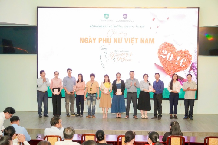 Honoring the women of TTU: Radiant blossoms shining in every field 2 Giang vien Dai hoc Tan Tao 4