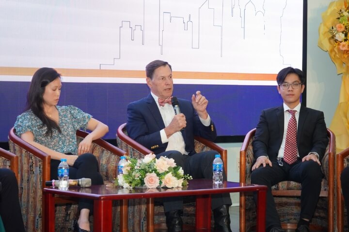 Seminar on "USMLE and Medical Education in the U.S. for Vietnamese Students and Doctors" 4 Khoa Y Dai hoc Tan Tao 1