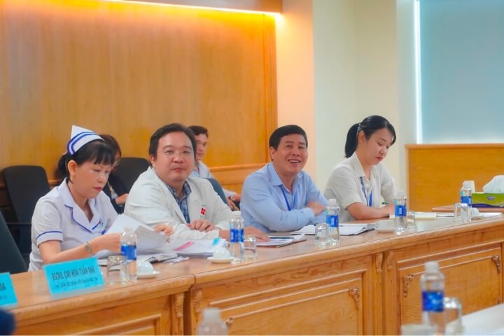 Đại học Tân Tạo tham quan, trao đổi hợp tác tại Bệnh viện Nhân dân 115 5 Ky ket Benh vien Nhan dan 115