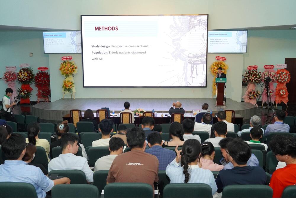 Trường Đại học Tân Tạo tổ chức Hội nghị khoa học Khoa Y năm 2024 5 Sinh vien Dai hoc Tan Tao 1
