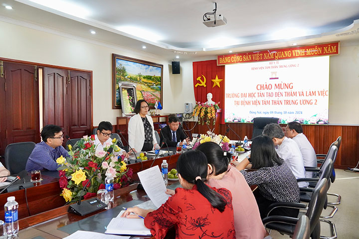 Mở rộng quan hệ hợp tác với Bệnh viện Tâm thần Trung Ương 2 1 trao doi hop tac dai hoc tan tao benh vien tam than trung uong 2