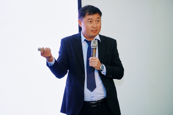 Inspiring Effective English Learning for Youth in Long An 2 Dai hoc Tan Tao Nguyen Mai Lam