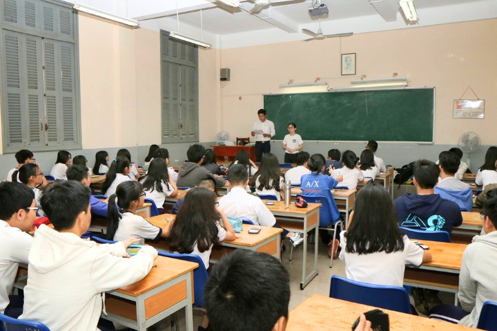 An Opportunity to Explore Medical Knowledge for High School Students Nationwide 2 cuoc thi uom mam tai nang y Khoa