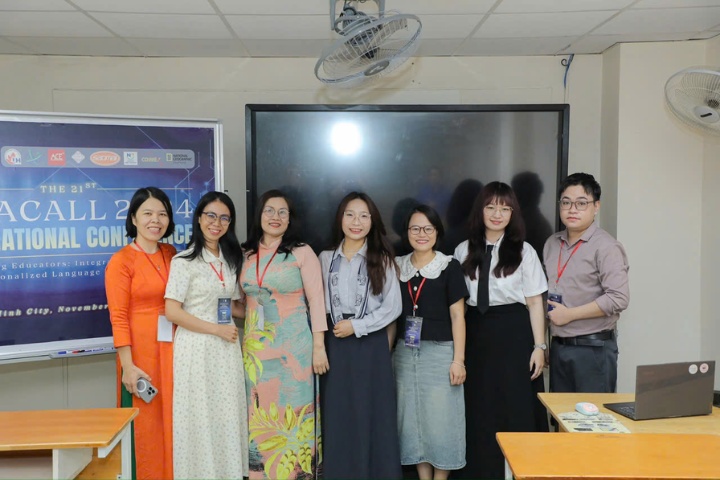 TTU Students Participate in the 21st AsiaCALL 2024 International Conference 4 Ngon ngu Anh truong Dai hoc Tan Tao