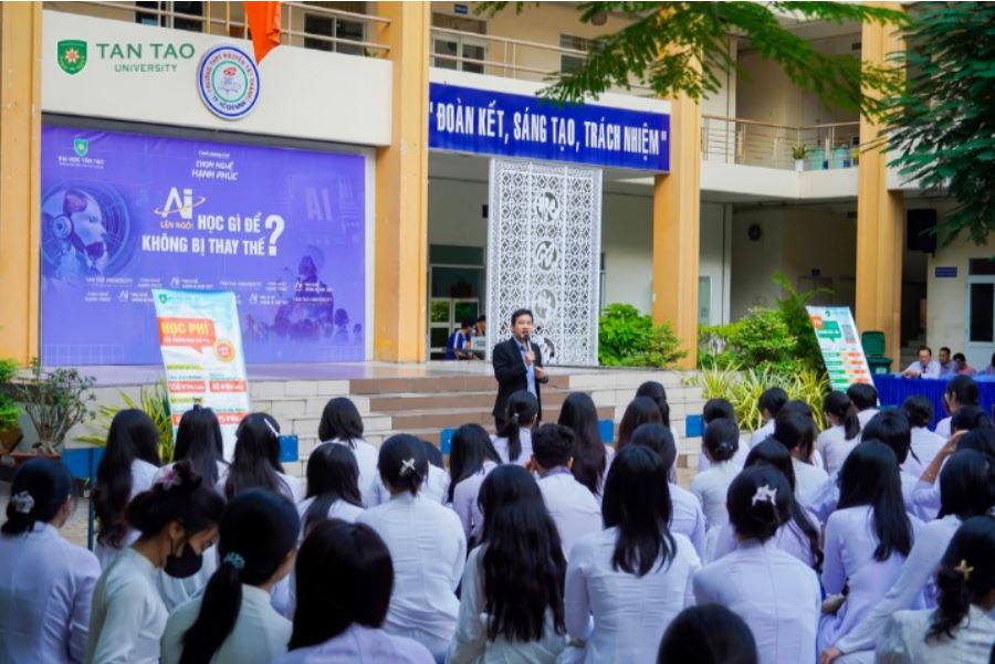 Grade 12 Students Choose Careers in the AI Era 3 Captdfsdure