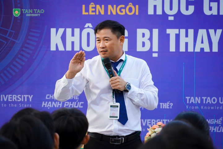 The Explosion of AI Technology: What Are Long An Students Preparing for the Future? 3 Dai hoc Tan Tao TS Nguyen Mai Lam