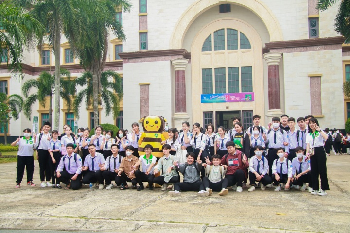 Open House 2025 – Trải nghiệm một ngày làm sinh viên trường Đại học Tân Tạo 2 Tham quan Truong Dai hoc Tan Tao