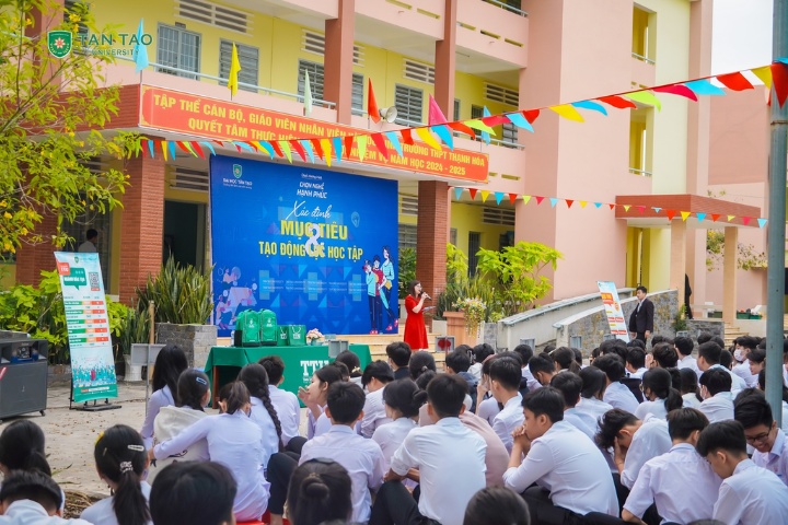 Igniting Liberal Thinking: The Key To Unlocking The Future For High School Students 1 Chon nghe hanh phuc Dai hoc Tan Tao