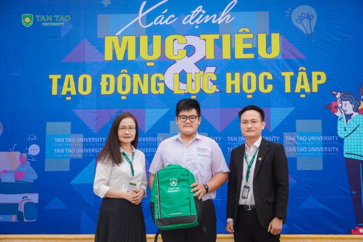 Igniting Liberal Thinking: The Key To Unlocking The Future For High School Students 5 Tuyen sinh truong Dai hoc Tan Tao