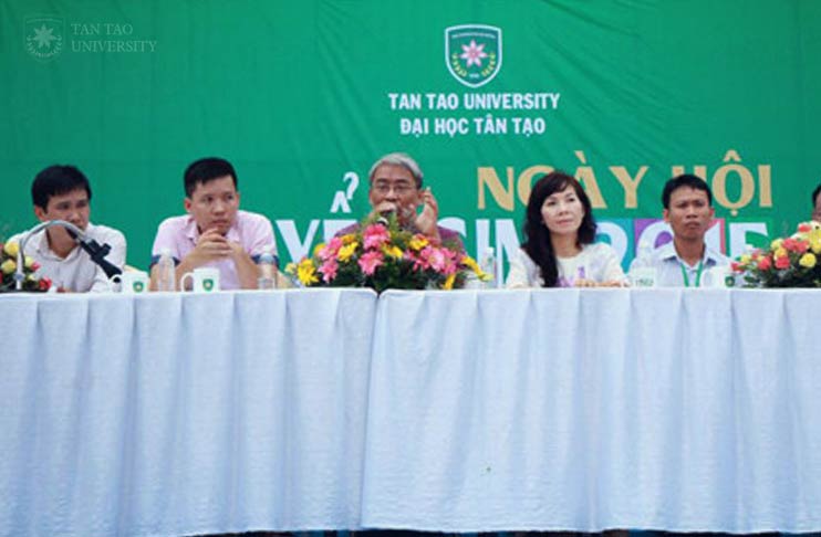 9/5/2015: Đại học Tân Tạo tổ chức Ngày hội tuyển sinh 2015