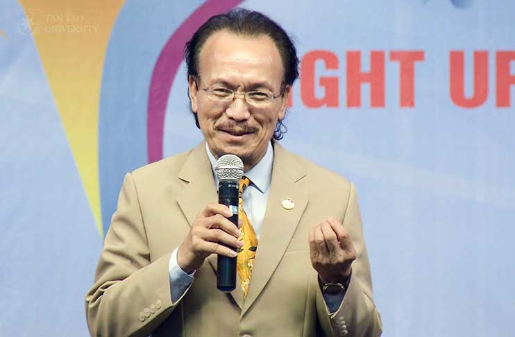 “Nói tiếng Anh như gió” có phải giỏi?